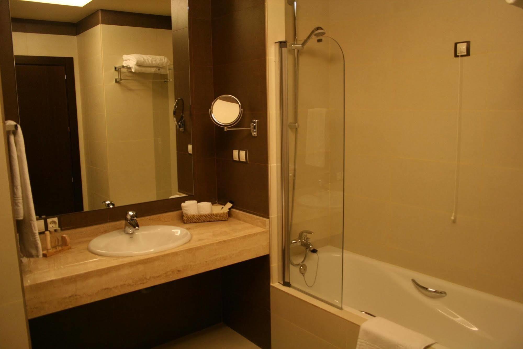 טוריחוס Hotel & Spa La Salve מראה חיצוני תמונה